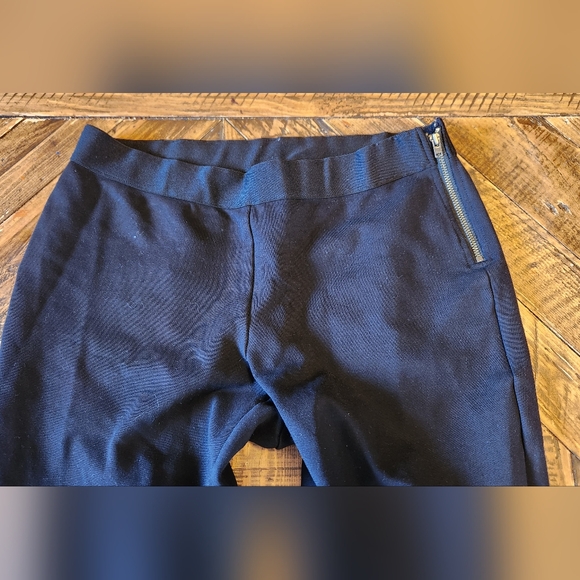 J. Crew Gigi Pant with Side-zip Closure in Ponte Black Size 6 - Picture 3 of 9